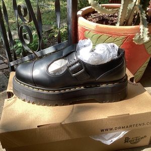 Dr.Martin platform Bethany maryjanes size 8